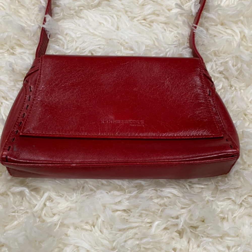 VINTAGE KENNETH COLE CROSSBODY BAG RED WITH BLACK STITCHING